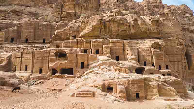 33 - Jordania - Petra - calle de las Fachadas